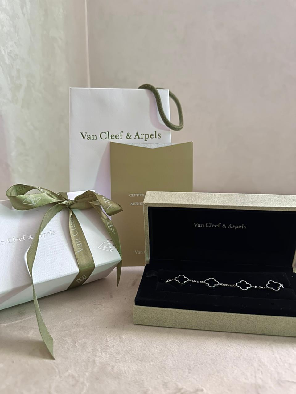 VAN CLEEF BRACELET
